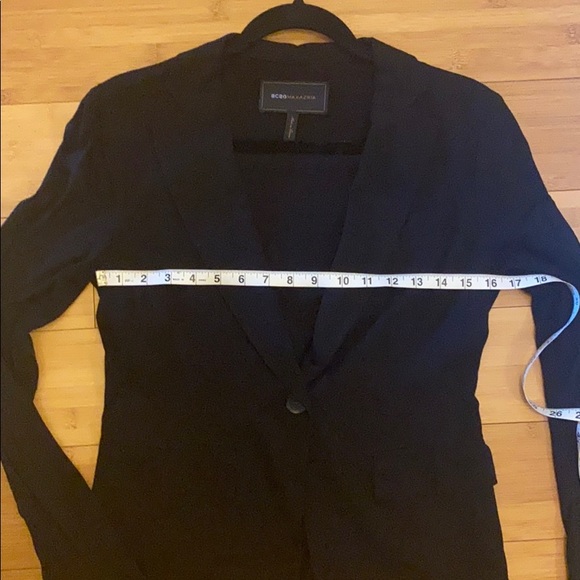 BCBG Maxazria Blazer - Picture 3 of 5